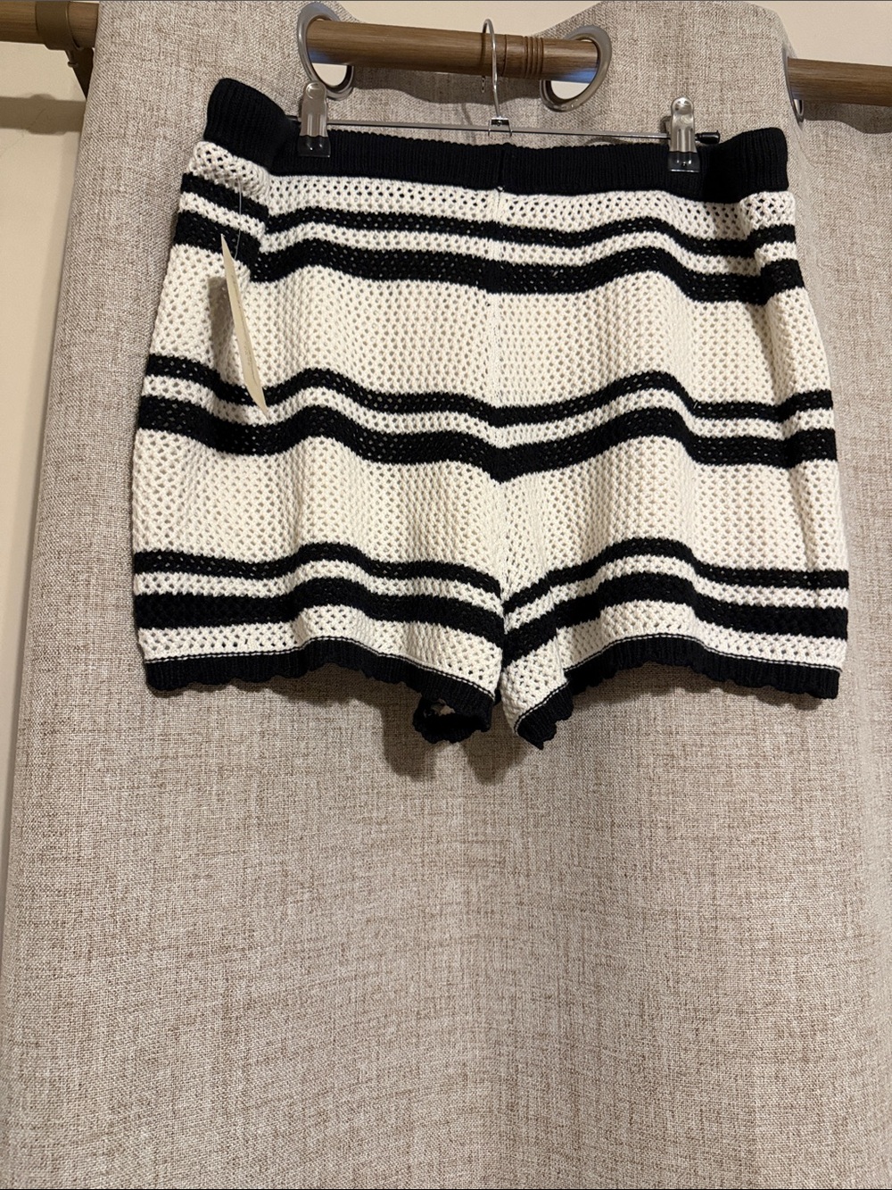 NWT Black & White Striped crotchet Shorts - Womens L - Picture 3 of 3